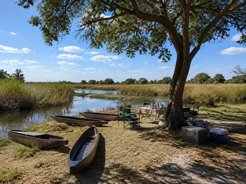 Mokoro poler station and campsite in the eastern Delta